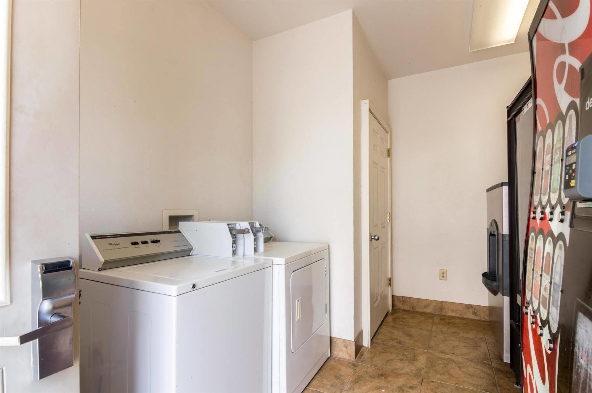 Studio 6-Lubbock, Tx - Medical Center Luaran gambar